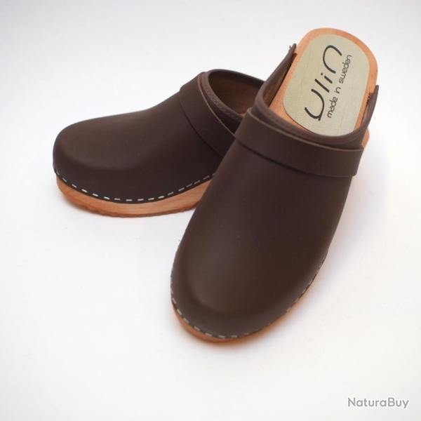 Sabot bois su�dois homme en cuir mat ou nubuck velours nubuck choco
