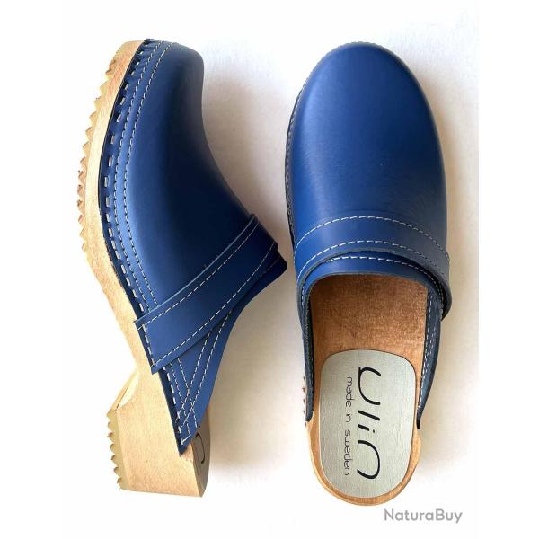 Sabots femme et homme su�dois bois et cuir lisse ou mat cuir bleu cobalt