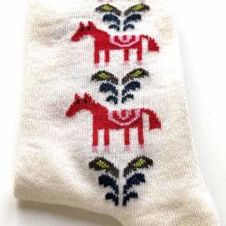 Chaussettes &agrave; motifs chevaux en laine m&eacute;rinos blanc &eacute;cru 40/45