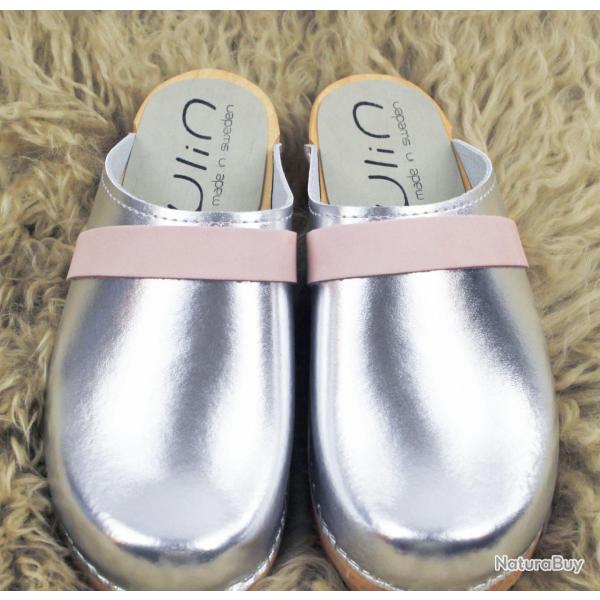 Sabots en bois femme et cuir m�tallis� bande nubuck ou cuir M�tal argent�