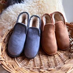 Chaussons chauds charentaises Homme et femme en peau de mouton gris