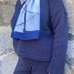Pull femme chaud en laine merinos asym&eacute;trique et maille jersey et torsades bleu marine navy S (small