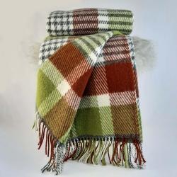 Plaid chaud &eacute;cossais couleurs vives et pastel en pure laine vert Pistache