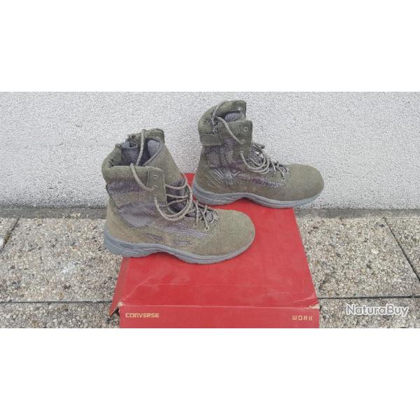 Chaussures tactiques coqu�es CONVERSE neuves