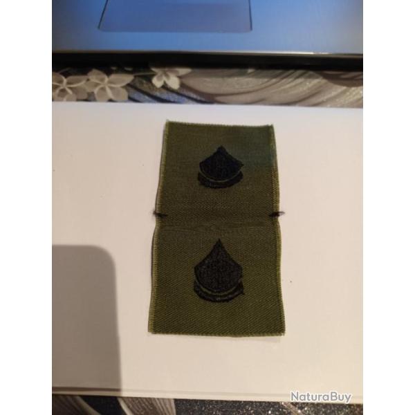 Lot de grades arm�e us SP�CIALIST E5 kaki ORIGINAL