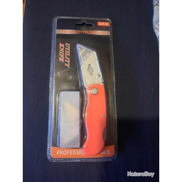 Couteau cutter pliant avec clip ceinture, cran de scurit et lames de rechange , trs fonctionnel 1