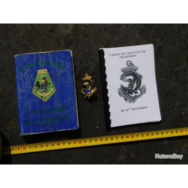 21� R.I.M.a / LOT 2 CARNETS DE CHANTS + INSIGNE  ...............