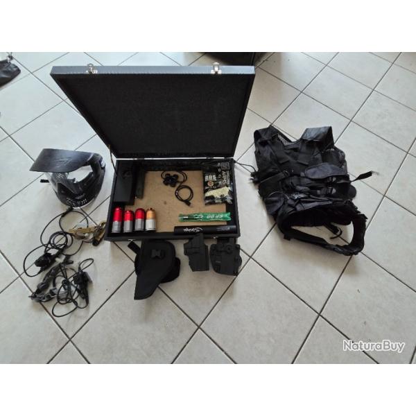 Lot airsoft avec accessoires - Parfait �tat