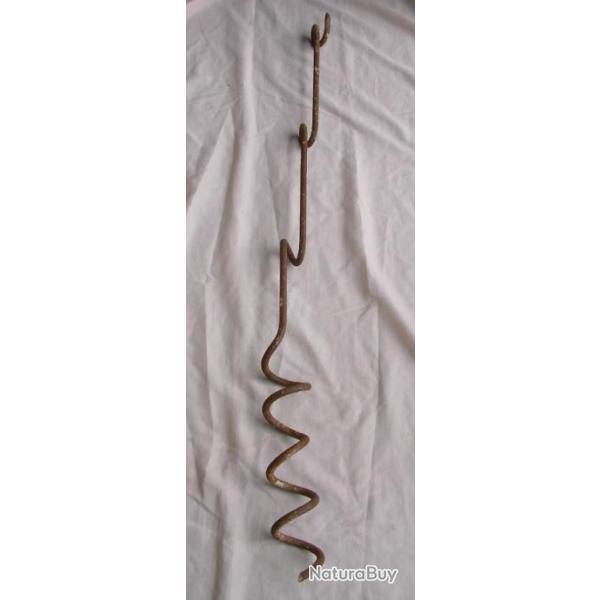 WW1 PIQUET DE BARBEL�S DE TRANCH�ES QUEUE DE COCHON 3 ANNEAUX 124 CM 100% NATUREL TERRAIN 16