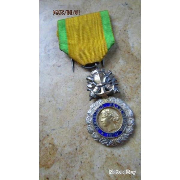 m�daille militaire 1870 ww1 premi�re seconde guerre 14 18 39 45 la seule port�e par mar�chal P�tain