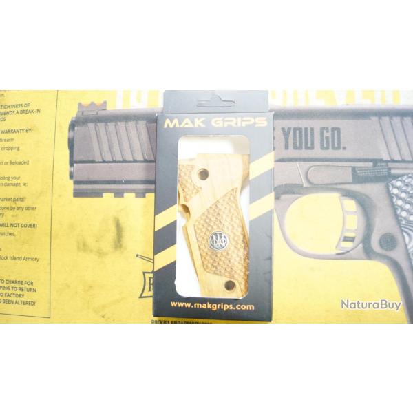 Plaquette Pistolet Beretta 92 grav&eacute; emplacement doigt tacticalmakgrips.