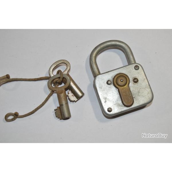 Ancien cadenas ABUS  D�co Ancien Coffre Fort Avec Clefs 1960/1970 (18)