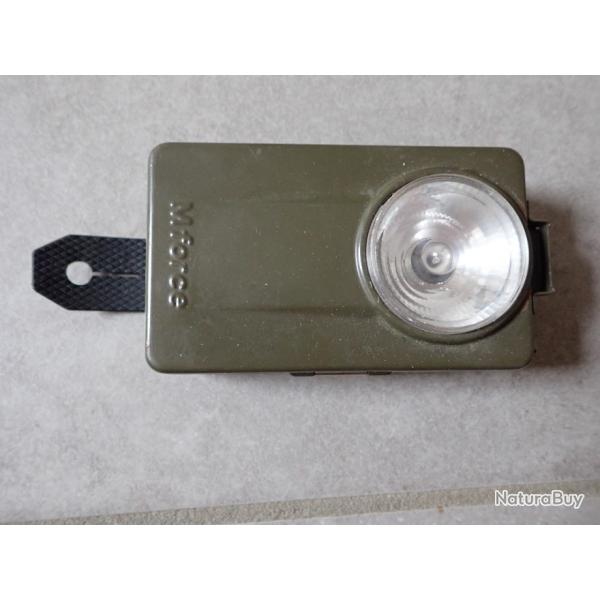 Lampe de poche arm�e suisse.