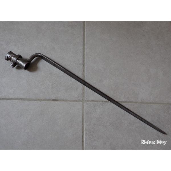 Ba�onnette � douille de type An 9 ou 1777 ou 1816