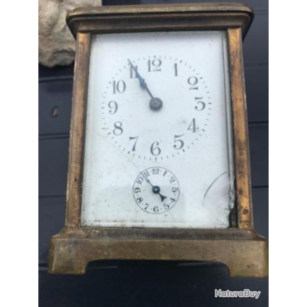 Pendules de voyage � restaurer