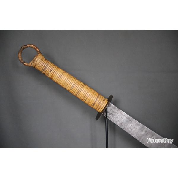 Un impressionnant sabre Vietnamien dit truong dao - Vietnam, 19�me d�but 20�me si�cle (2)