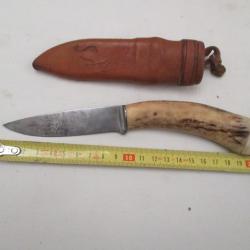 couteau de chasse d'origine -  finlandais  - pukko - lapon -  &eacute;tui cuir - long de 21 cm  lame 10 cm