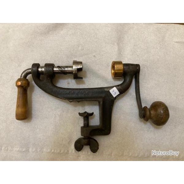 SERTISSEUR CAL 16 N�79