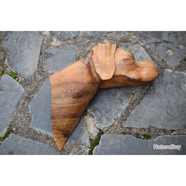 Sculpture t�te de chien en noyer