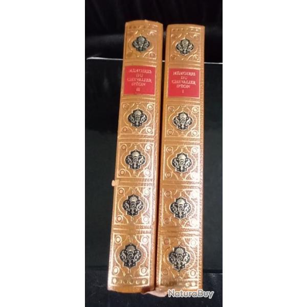 2 tomes des M�moires du Chevalier d'Eon 1967. Editions de Saint Clair