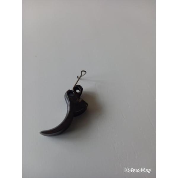 DETENTE AVEC SON RESSORT   WALTHER PPK 7.65   N�17 ET 18