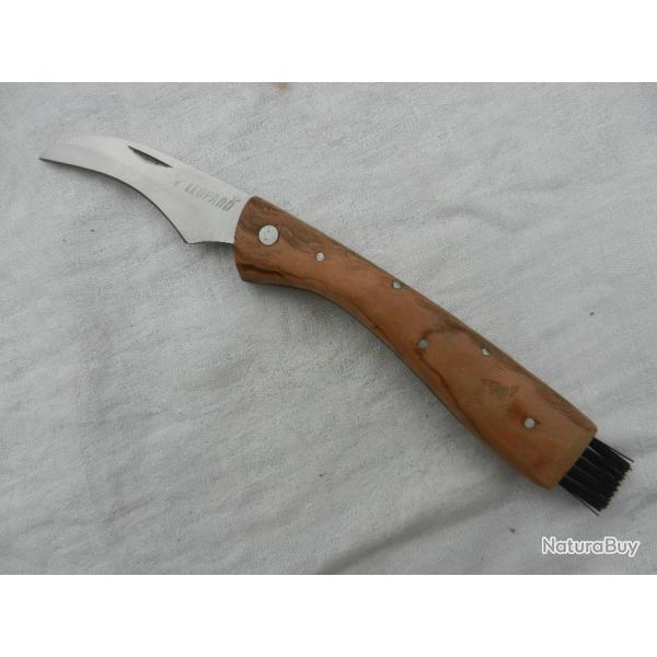 couteau � champignons manche bois teck de marque L�opard longueur 22 cm