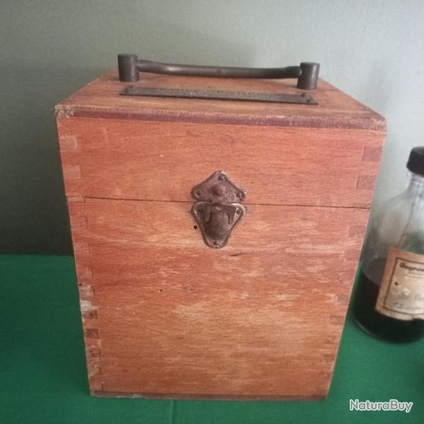 RARE ancien coffret " EMILE DEGREMONT "  Date des ann�es 1900