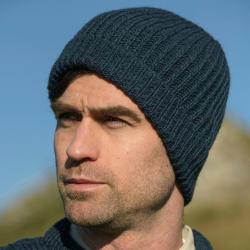 Bonnet chaud homme ou femme pure laine m&eacute;rinos c&ocirc;te simple bleu nuit