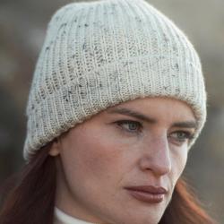 Bonnet chaud homme ou femme pure laine m&eacute;rinos c&ocirc;te simple beige gris&eacute;
