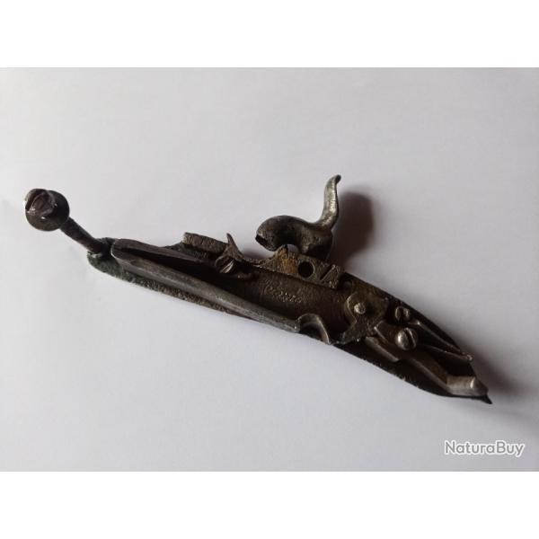 ANCIENNE  PLATINE  FUSIL MOUSQUETON  .  PIECES  FONCTIONNELLES  .