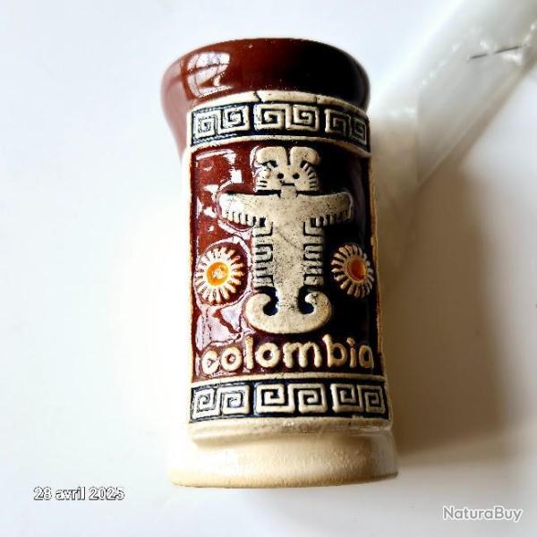 Petit pot � cure dents en c�ramique de Colombie, avec des Incas