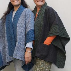 Manteau cape femme hiver en pure laine m&eacute;rinos et Donegal tweed S-M (small medium) bleu et Gris