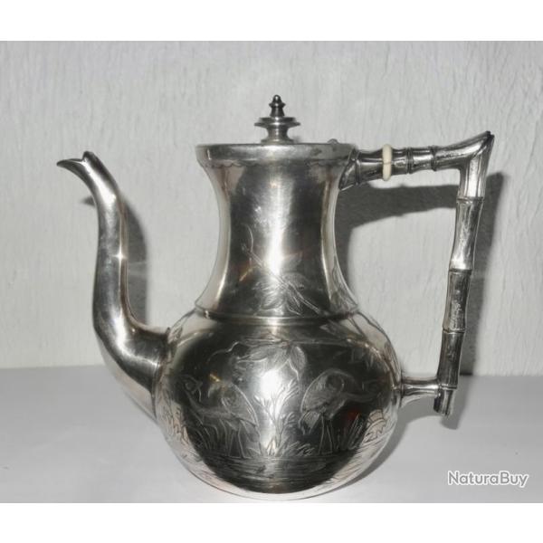 ANCIENNE THEIRE GRAV�E DECOR OISEAUX