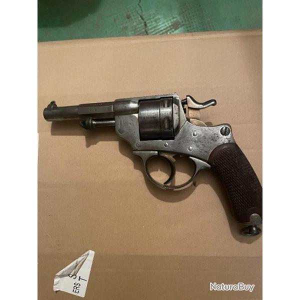 REVOLVER d'ordonnance  Manufacture d'Armes de Saint Etienne mod�le 1873