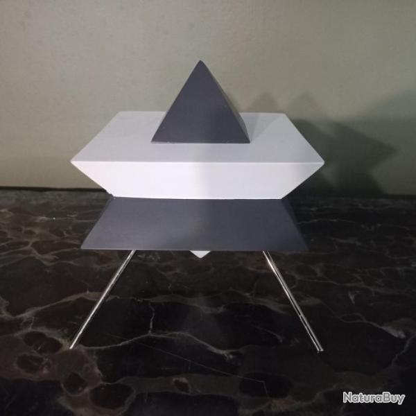 RARE  Tr�s belle sculpture BD " L ' INCAL " 1990