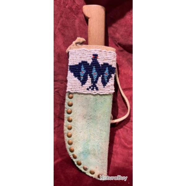 Bel �tui � couteau perl� indien des plaines et son couteau