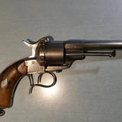 Revolver &agrave; broche LEFAUCHEUX mod&egrave;le 1854 cal 11 mm bon &eacute;tat