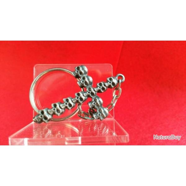 Porte-cl�s croix t�te de mort ( Hauteur : 50 mm