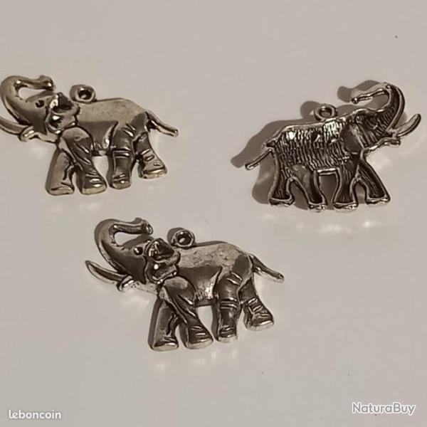 Lot de 5 breloques, m�dailles, en m�tal en forme d'�l�phant