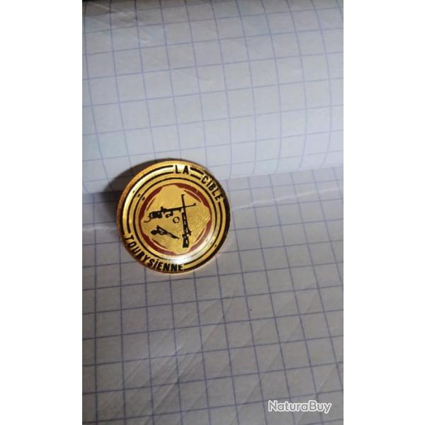 Pin's Club de Tir la cible Tourysienne ref 2647b