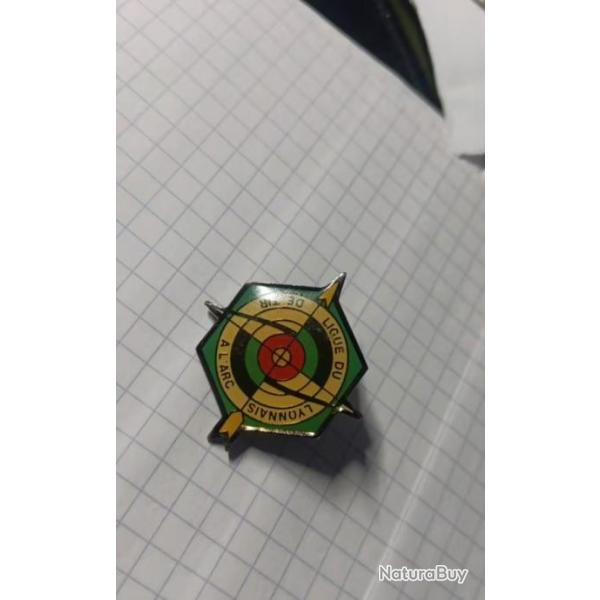 Tir � L'arc Pin's Club Ligue Du Lyonnais Ref 1239