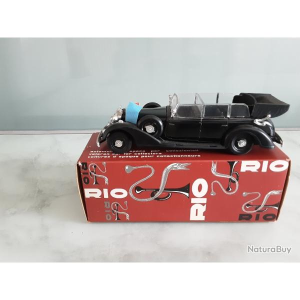 Voiture miniature� Mercedes benz