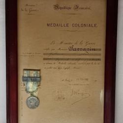 M&eacute;daille colonial et son dipl&ocirc;me ann&eacute;es 20 MAROC