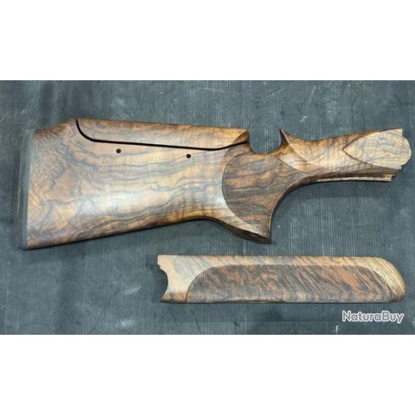 CROSSE BEAU BOIS AVEC BUSC R�GLABLE + LONGUESSE : BERETTA DT10/ 11