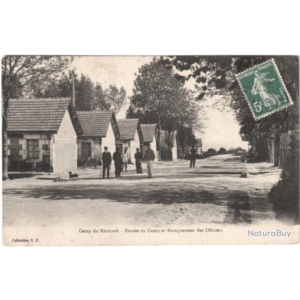 CPA MILITARIA  -  CAMP DU RUCHARD  -  ENTR�E DU CAMP ET BARAQUEMENTS DES OFFICIERS