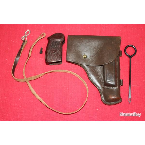 Kit PM (MAKAROV) - �tui , baguette de nettoyage , manche en bak�lite .
