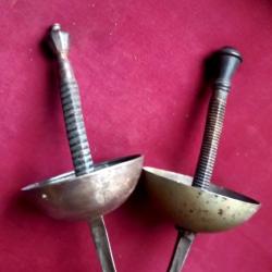 Deux &eacute;p&eacute;es du 19&egrave;me pour l'entrainement au duel - coquille rondes - Coulaux et Klingenthal