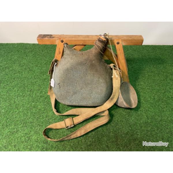 GOURDE DE POILU   DU MOD�LE 1877    1915  RECOUVERTE DE TISSU BLEU HORIZON  W W 1