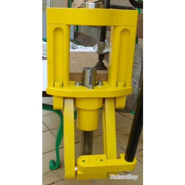 presse a rechargement universelle de pr�cision