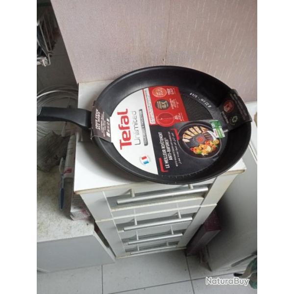 poele tefal neuf unlimited tous feux diam�tre 32 cm, 1,80 kg